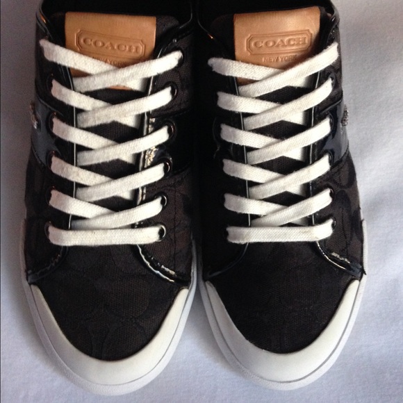 Authentic Coach 'Barrett' shoes