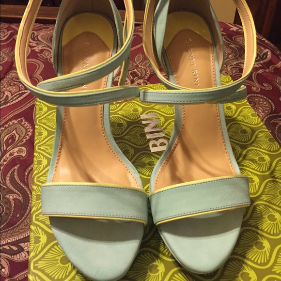 SOLD !!!!! Gianni Bini Heels ...