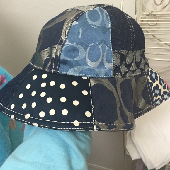 Coach bucket hat