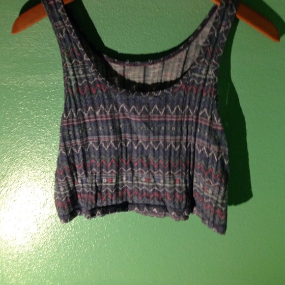 Aztec Cropped Tank - Picture 2 of 4