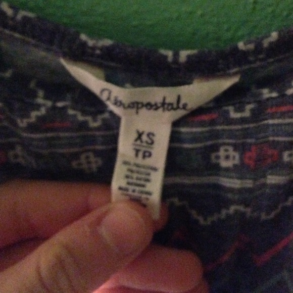 Aztec Cropped Tank - Picture 3 of 4