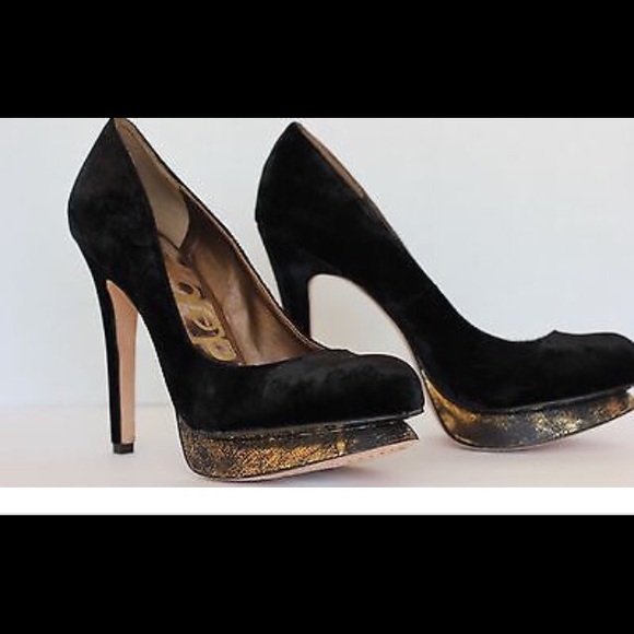 Sam Edelman Ulysa Black and Gold Pump