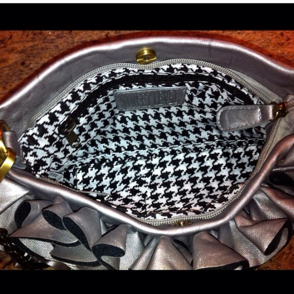 New! Purse - Picture 2 of 2