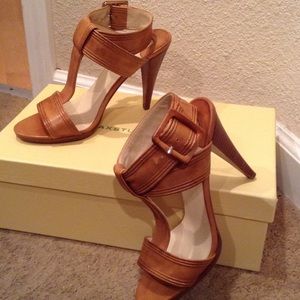 Dark tan max studio heels