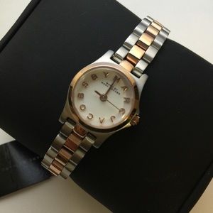 marc jacobs dinky watch