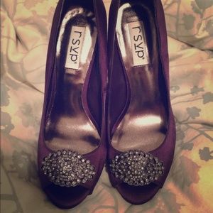RSVP purple dress pumps