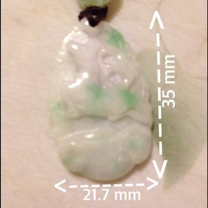 🌹this luck zodiac horse necklace is real jade🌹