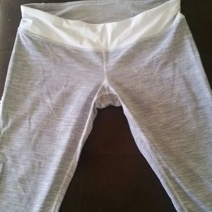 Lululemon running crops