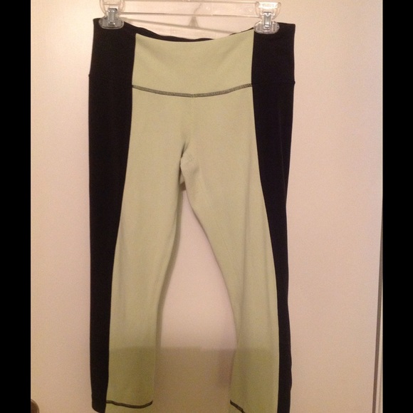Lululemon Cropped Leggings