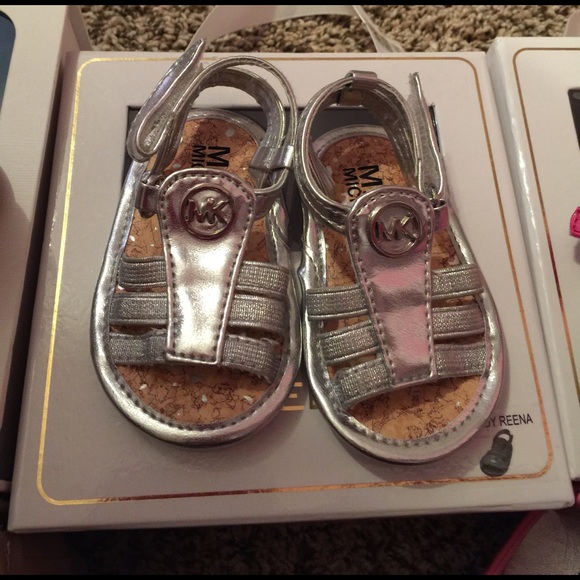 MK baby shoes size 6wks-3 months