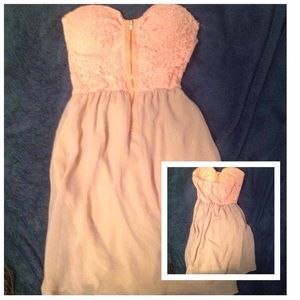 Coral strapless dress with zipper