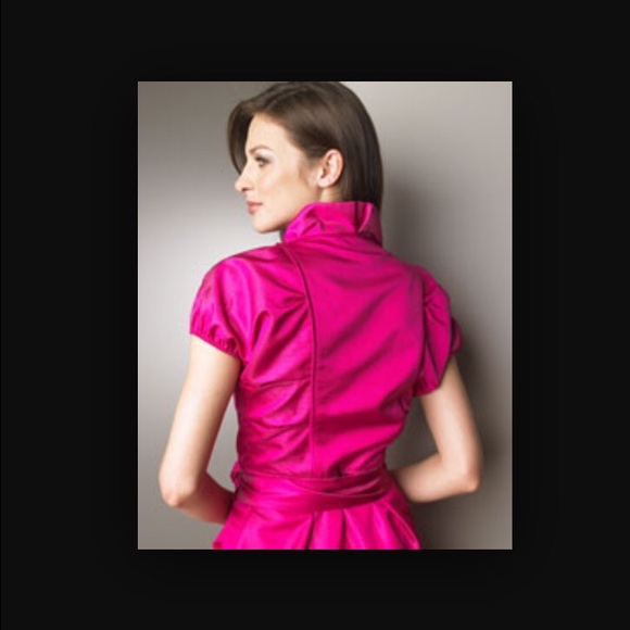 ❌SOLD❌DVF hot pink silk ruffled neck wrap dress - Picture 2 of 4