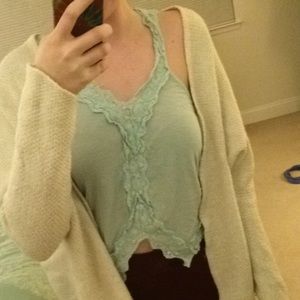 URBAN OUTFITTERS KIMCHI BLUE CROP TOP