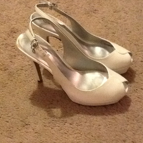 Guess shoes size 6.5