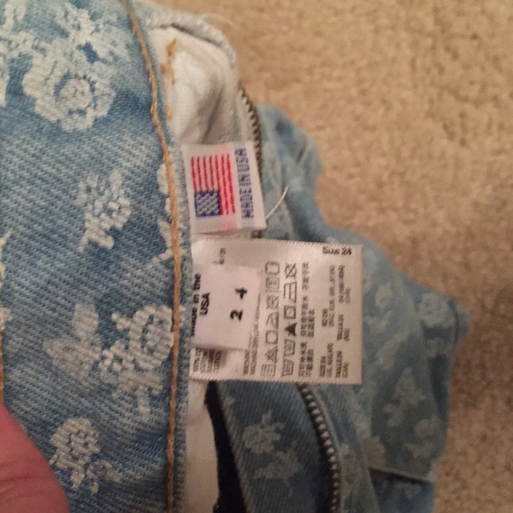 American Apparel high waisted flower shorts! - Picture 2 of 4