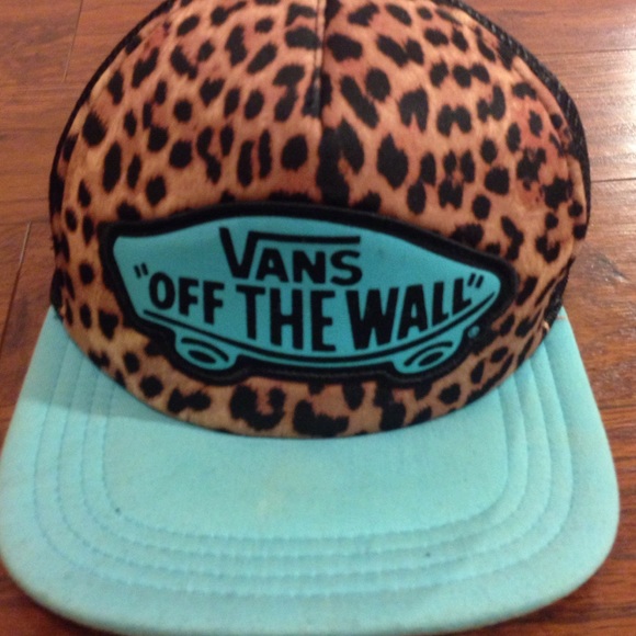 Vans cheetah SnapBack