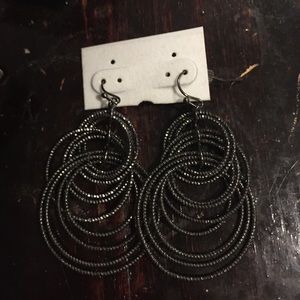 Sparkly silver Lia Sophia earrings 💎