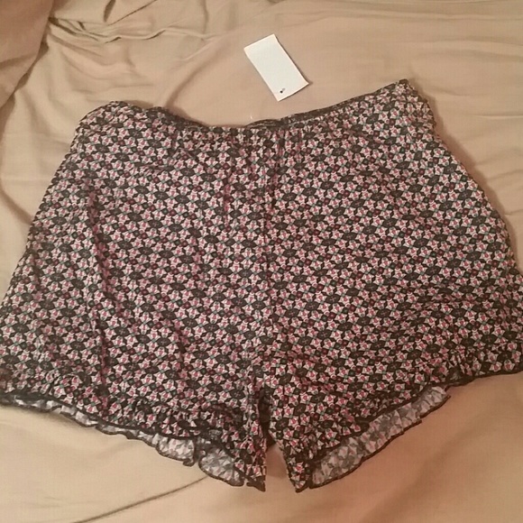 High wasted shorts