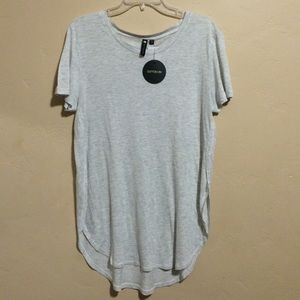 Grey t-shirt