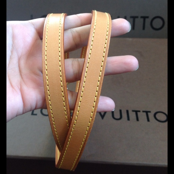 💥SOLD💥100%Authentic Louis Vuitton Leather Strap - Picture 2 of 4
