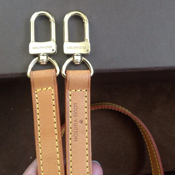 💥SOLD💥100%Authentic Louis Vuitton Leather Strap - Picture 3 of 4