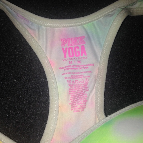 *SOLD* VS Padded Sports Bra - Picture 3 of 3