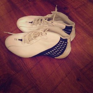Adidas shoes size 11.5 men's