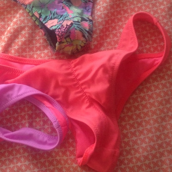 Pink bottoms