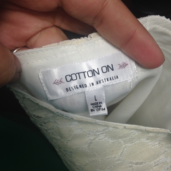 Off-White Lace Dress - Picture 3 of 3