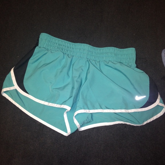 *SOLD* Nike Dri-fit Shorts - Picture 1 of 3
