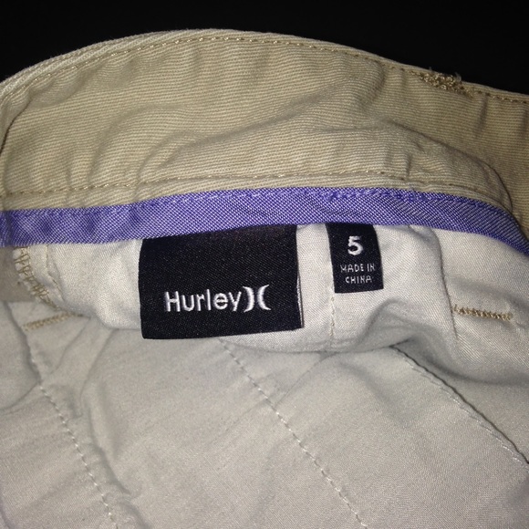 Woman's Hurley Khaki Shorts - Picture 4 of 4