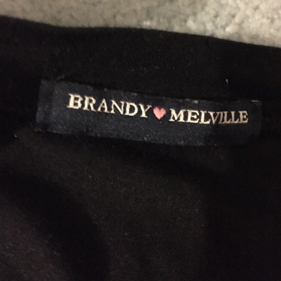 Brandy Melville sleeveless top - Picture 3 of 3