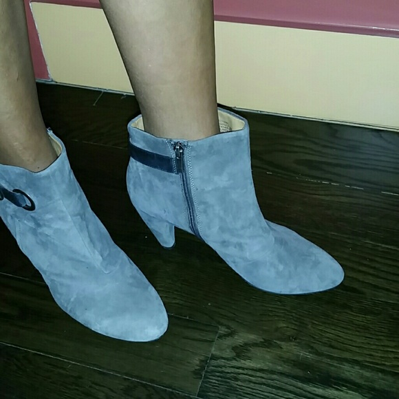 👢👢Gray suede booties👢👢