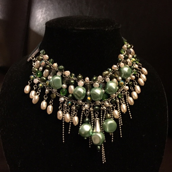 VINTAGE beaded necklace