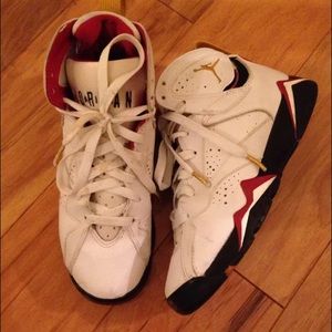 Jordan cardinal 7 size 4.5