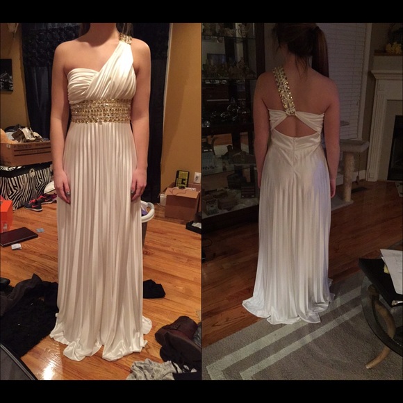 Prom dress, NEVER WORN
