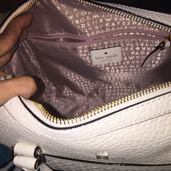 🎉3X HP🎉 Kate Spade White Bubbles Delaney Bag - Picture 4 of 4