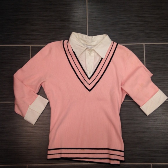 Preppy pink sweater w/ crisp white collar