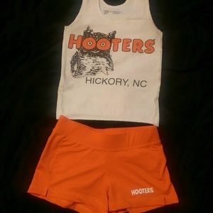 Hooters Tank and Short