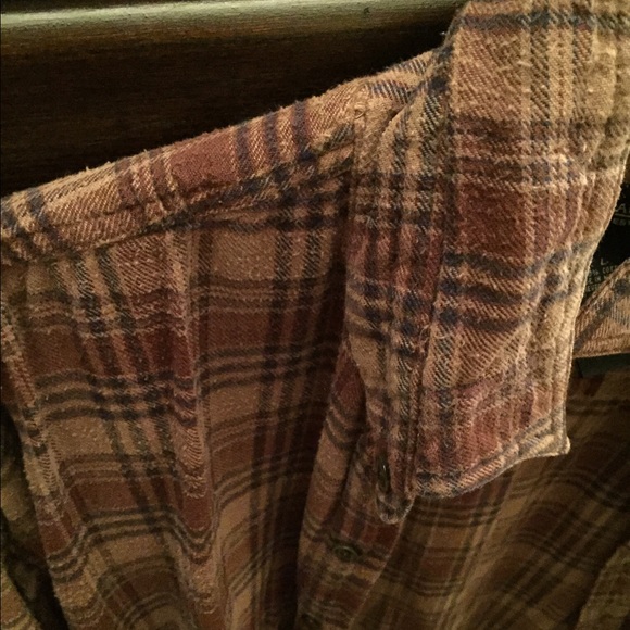 ⚠️Two Seperate Flannels⚠️ - Picture 4 of 4