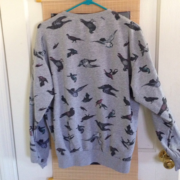 CREW NECK - Picture 3 of 4