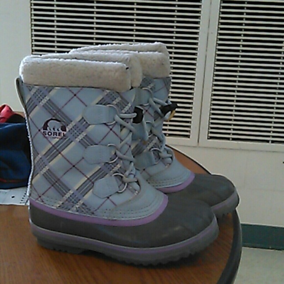 Waterproof Sorel snowboots