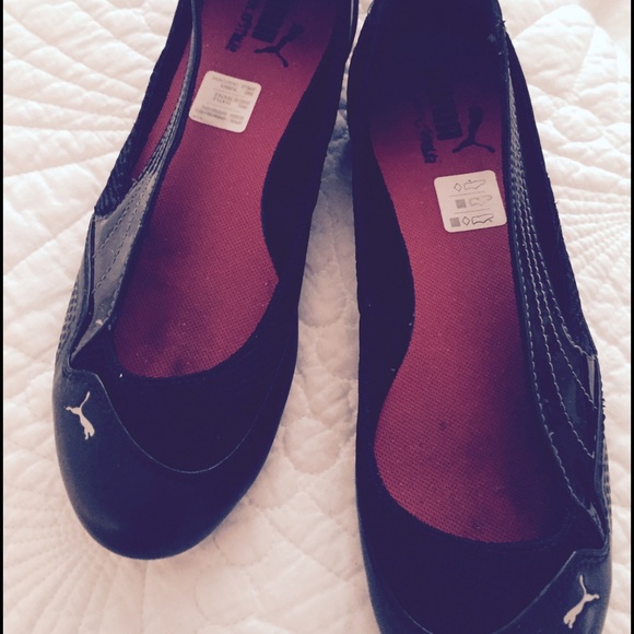 PUMA  textured sneakers ballet style