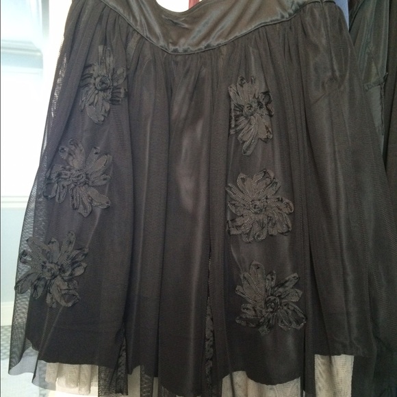 DKNY FAB SKIRT - Picture 4 of 4