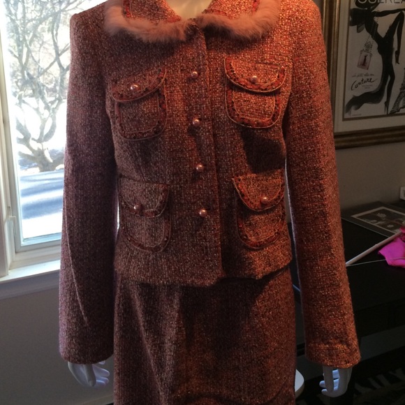 Ladies suit