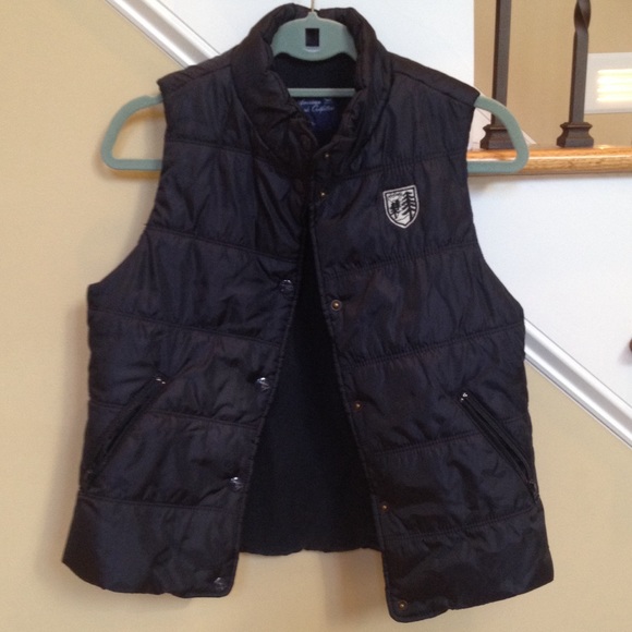 American Eagle Navy Vest