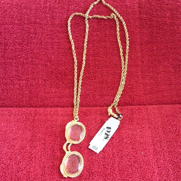 Vintage 1928 brand necklace