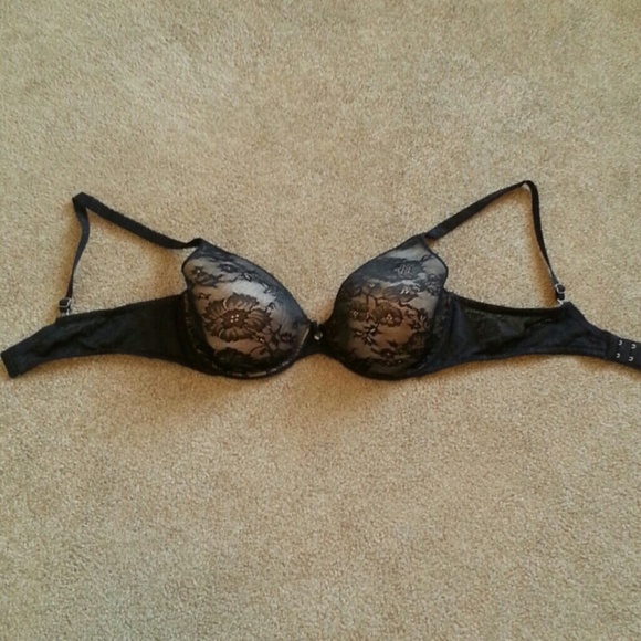 Victoria's Secret Body by Victoria 38C