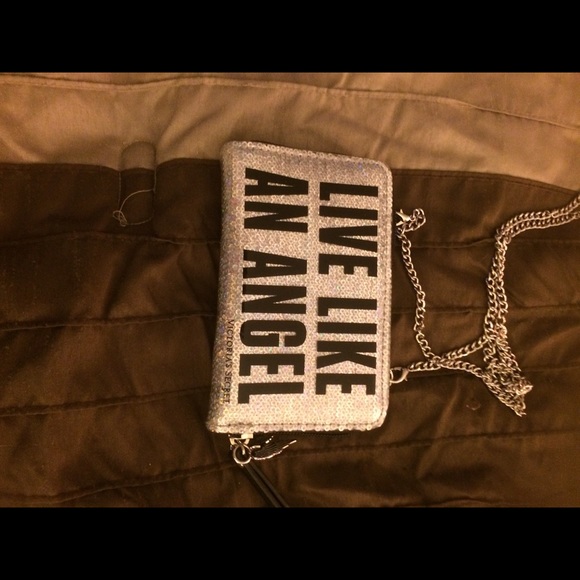 Victoria  secrets phone / wallets carrieingbcase