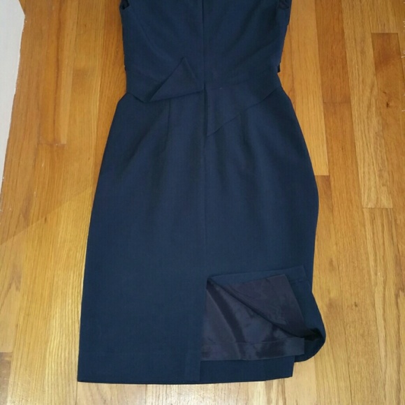 Gorgeous Black Halo navy dress with peplum back - Picture 2 of 3